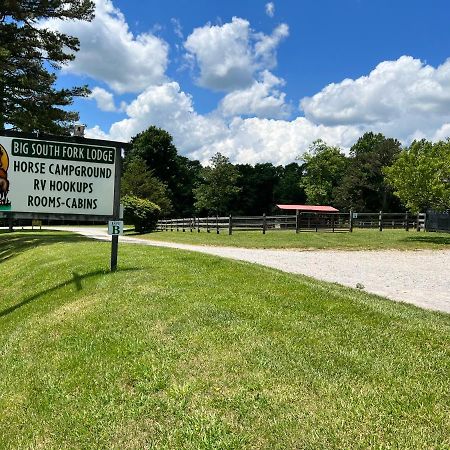 Big South Fork Lodge Jamestown Экстерьер фото